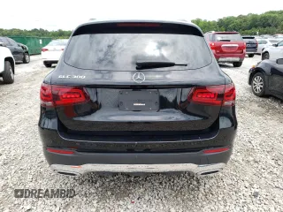 2022 Mercedes-Benz GLC 300 with VIN W1N0G8DB7NG119841, listed as a Copart auction lot 59326695 with 20,471 mi miles and Salvage title. Bid and sale history available at DreamBid. Image 6.