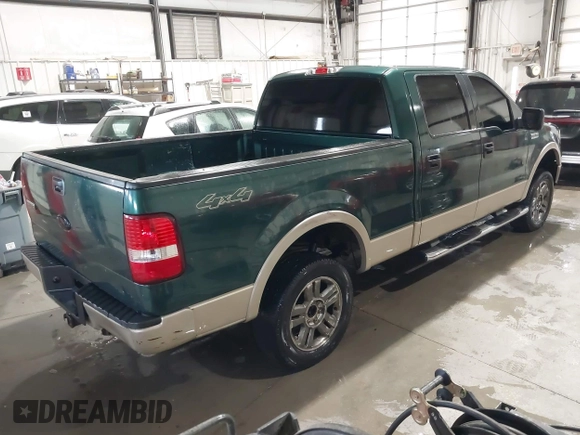 2007 Ford F-150 XLT with VIN 1FTPW14V07FA71702, listed as a IAAI auction lot 41902242 with 284,124 mi miles. Bid and sale history available at carsss.com. Image 4.