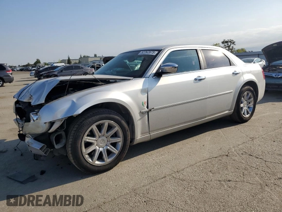 2006 Chrysler 300 C with VIN 2C3KA63H86H353248, listed as a Copart auction lot 52262875 with 138,281 mi miles and Salvage Title. Bid and sale history available at carsss.com. Image 1.