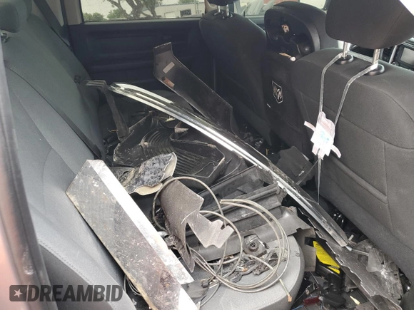 2021 Ram 1500 Tradesman z VIN 3C6RR6KG3MG587376, wystawiony jako Copart lot #50153245 z przebiegiem 82 551 mil mil oraz Nie do naprawy • Non repairable. Historia ofert i sprzedaży dostępna na DreamBid. Obrazek 10.