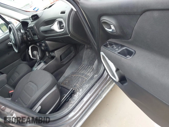 2020 Jeep Renegade Latitude with VIN ZACNJABBXLPL88874, listed as a IAAI auction lot 42490534 with Not provided miles and . Bid and sale history available at DreamBid. Image 5.