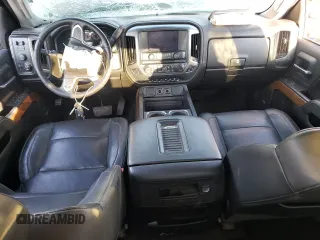 2016 Chevrolet Silverado 3500HD LTZ with VIN 1GC4K0E85GF277602, listed as a Copart auction lot 71300534 with 395,758 mi miles and Salvage Title. Bid and sale history available at carsss.com. Image 8.