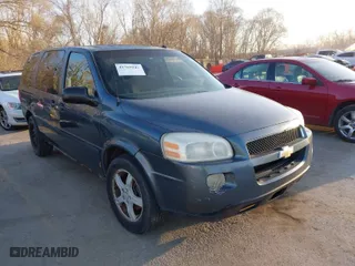 2005 Chevrolet Uplander LS with VIN 1GNDV23L05D265528, listed as a IAAI auction lot 41769042 with 292,570 mi miles. Bid and sale history available at carsss.com. Image 1.