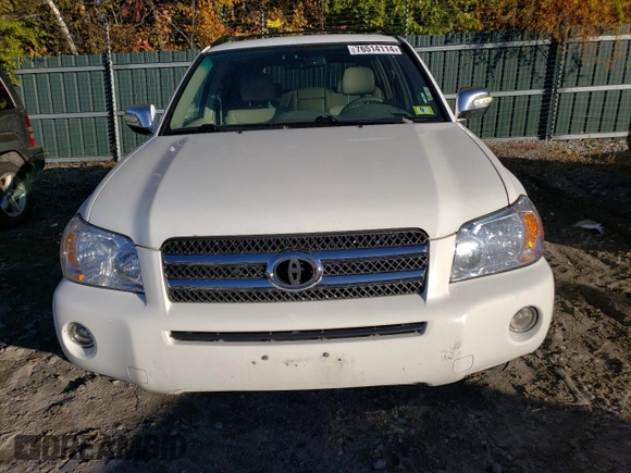 2007 Toyota Highlander Hybrid w/3rd Row with VIN JTEEW21A770038130, listed as a Copart auction lot 76514114 with 210,581 mi miles and Clean Title. Bid and sale history available at carsss.com. Image 5.