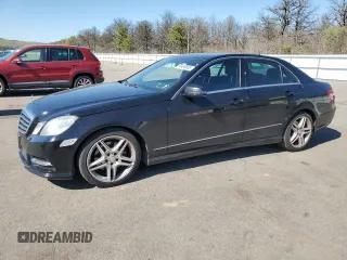 2013 Mercedes-Benz E 350 Luxury с VIN WDDHF8JB5DA722280, выставлен на аукционе Copart как лот 54499605 с пробегом 105 573 миль миль и Списание • Salvage title. История ставок и продаж доступна на DreamBid. Изображение 1.