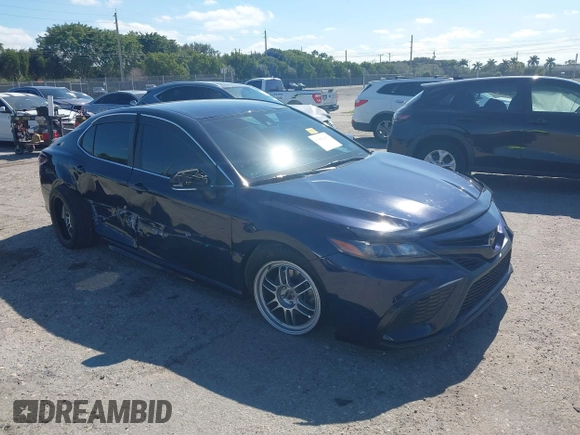 2022 Toyota Camry SE with VIN 4T1G11AK7NU637495, listed as a IAAI auction lot 41482491 with 48,433 mi miles and . Bid and sale history available at DreamBid. Image 1.