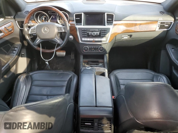 2014 Mercedes-Benz M 63 AMG z VIN 4JGDA7EB6EA344690, wystawiony jako Copart lot #59296955 z przebiegiem 98 090 mil mil oraz Czysty tytuł • Clean title. Historia ofert i sprzedaży dostępna na DreamBid. Obrazek 8.