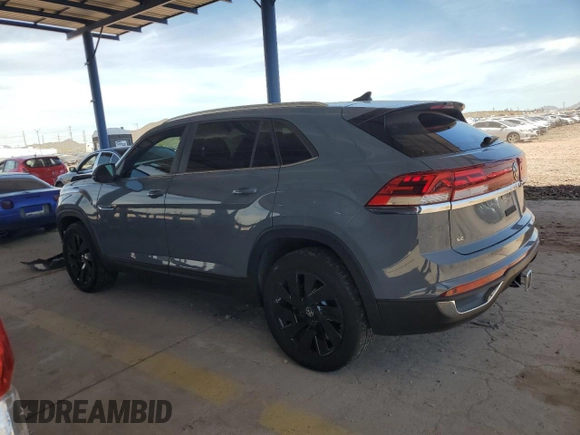 2024 Volkswagen Atlas SE with VIN 1V2KE2CA7RC253191, listed as a Copart auction lot 55147875 with 4,417 mi miles and Salvage title. Bid and sale history available at DreamBid. Image 2.