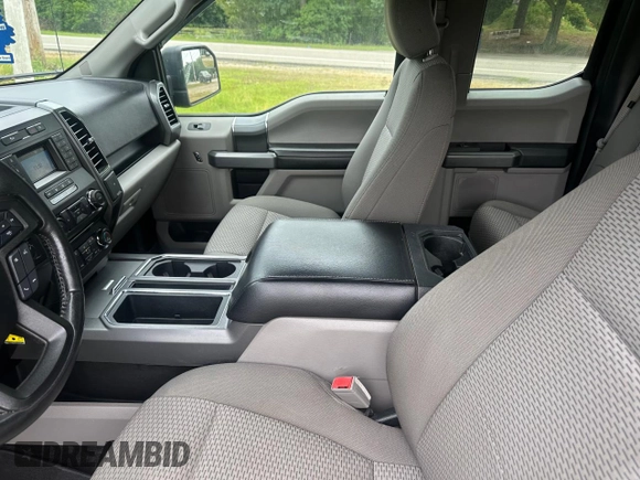 2018 Ford F-150 XL z VIN 1FTFX1E5XJFA79594, wystawiony jako Copart lot #65503505 z przebiegiem 158 280 mil mil oraz Czysty tytuł • Clean title. Historia ofert i sprzedaży dostępna na DreamBid. Obrazek 6.