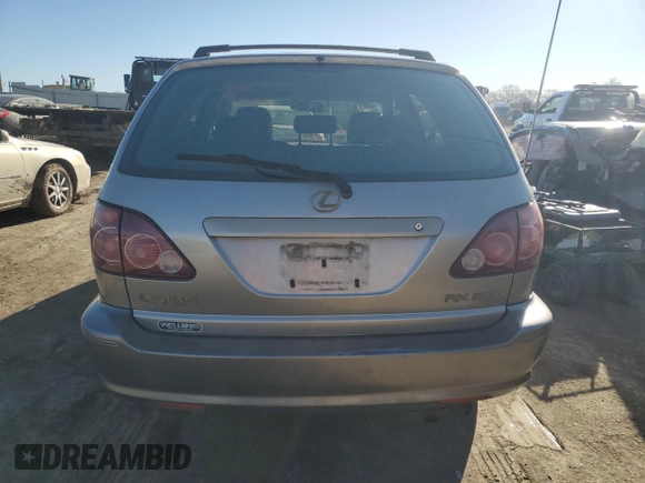 2000 Lexus RX 300 with VIN JT6HF10U4Y0138816, listed as a Copart auction lot 46638325 with 228,906 mi miles and Salvage Title. Bid and sale history available at carsss.com. Image 6.