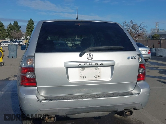 2004 Acura MDX with VIN 2HNYD18294H545516, listed as a IAAI auction lot 41620110 with 220,246 mi miles. Bid and sale history available at carsss.com. Image 17.