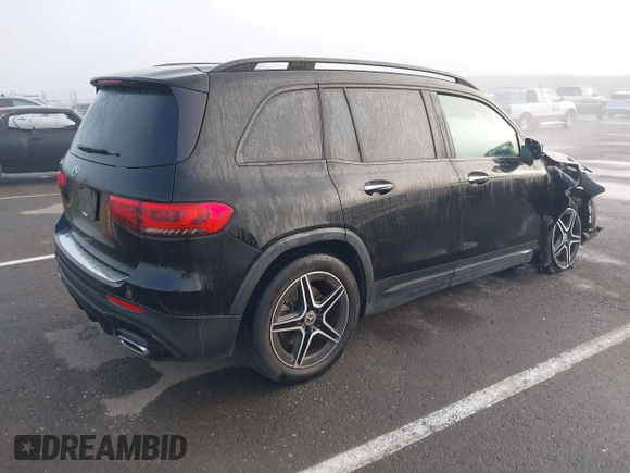 2021 Mercedes-Benz GLB 250 z VIN W1N4M4GB3MW107480, wystawiony jako IAAI lot #41827300 z przebiegiem 45 967 mil mil oraz . Historia ofert i sprzedaży dostępna na DreamBid. Obrazek 4.