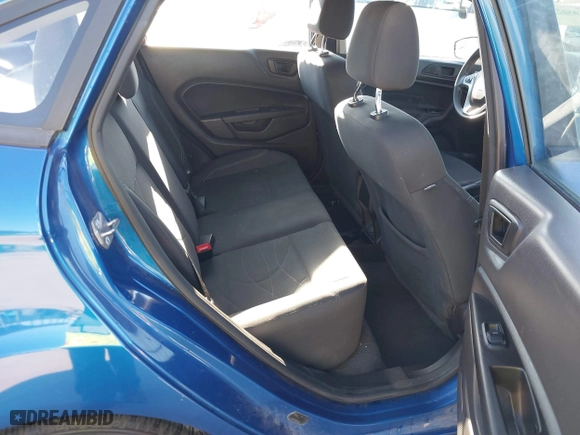 2019 Ford Fiesta SE with VIN 3FADP4BJ4KM160172, listed as a IAAI auction lot 41054213 with 71,147 mi miles. Bid and sale history available at carsss.com. Image 8.