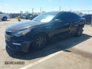 2020 Kia Optima LX z VIN 5XXGT4L33LG384927, wystawiony jako IAAI lot #41950098 z przebiegiem 136 728 mil mil oraz . Historia ofert i sprzedaży dostępna na DreamBid. Obrazek 18.