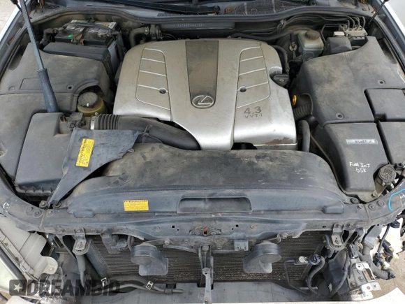 2005 Lexus LS 430 z VIN JTHBN36F555026755, wystawiony jako Copart lot #57506265 z przebiegiem 298 498 mil mil oraz Szkoda całkowita • Salvage title. Historia ofert i sprzedaży dostępna na DreamBid. Obrazek 11.