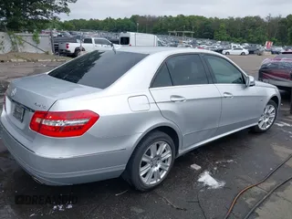 2012 Mercedes-Benz E 350 Luxury with VIN WDDHF8JB2CA611586, listed as a IAAI auction lot 42685335 with 214,413 mi miles and . Bid and sale history available at DreamBid. Image 4.