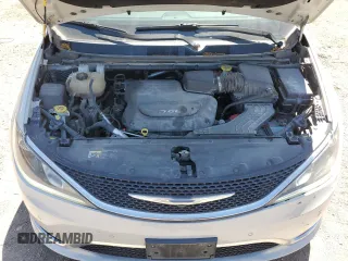 2017 Chrysler Pacifica Limited z VIN 2C4RC1GG4HR607740, wystawiony jako Copart lot #53989725 z przebiegiem 158 148 mil mil oraz Szkoda całkowita • Salvage title. Historia ofert i sprzedaży dostępna na DreamBid. Obrazek 12.