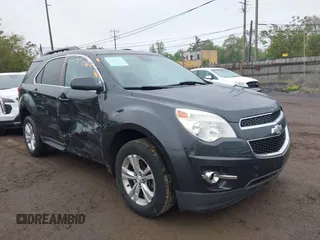 2013 Chevrolet Equinox LT z VIN 2GNALPEK8D6369563, wystawiony jako IAAI lot #42325317 z przebiegiem 153 679 mil mil oraz . Historia ofert i sprzedaży dostępna na DreamBid. Obrazek 1.