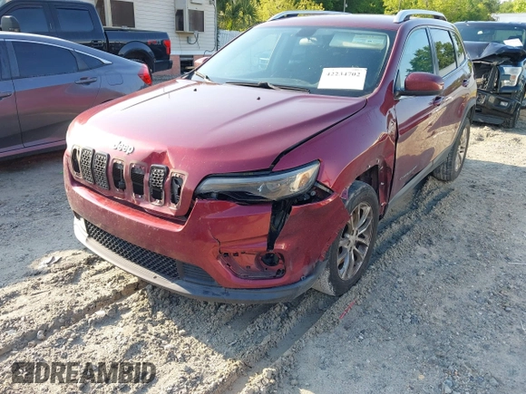 2019 Jeep Cherokee Latitude z VIN 1C4PJLCB9KD325901, wystawiony jako IAAI lot #42234702 z przebiegiem 212 784 mil mil oraz . Historia ofert i sprzedaży dostępna na DreamBid. Obrazek 6.