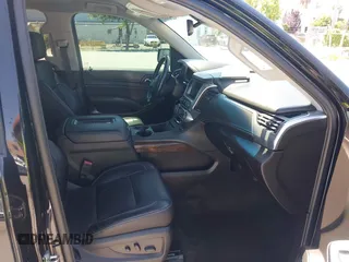 2017 Chevrolet Suburban LT z VIN 1GNSKHKC9HR234340, wystawiony jako IAAI lot #42327787 z przebiegiem 79 013 mil mil oraz . Historia ofert i sprzedaży dostępna na DreamBid. Obrazek 5.