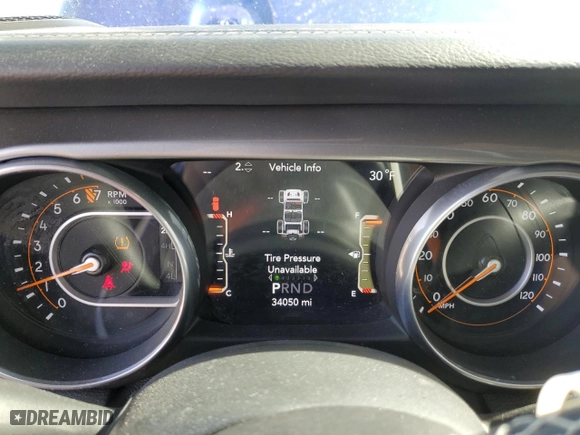 2018 Jeep Wrangler Unlimited Sahara with VIN 1C4HJXEGXJW213664, listed as a Copart auction lot 49144105 with 34,050 mi miles and Salvage Title. Bid and sale history available at carsss.com. Image 9.