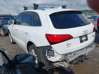 2015 Audi Q5 Premium Plus with VIN WA1LFAFP4FA102565, listed as a IAAI auction lot 42469211 with 127,340 mi miles and . Bid and sale history available at DreamBid. Image 3.