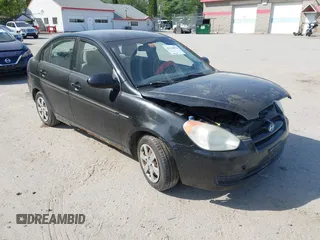 2009 Hyundai Accent Auto GLS z VIN KMHCN46C39U334712, wystawiony jako IAAI lot #42334874 z przebiegiem 193 090 mil mil oraz . Historia ofert i sprzedaży dostępna na DreamBid. Obrazek 1.