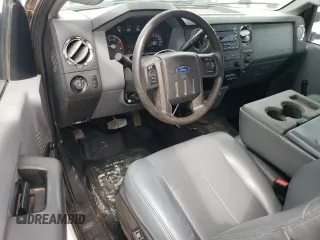 2016 Ford F-550 XL с VIN 1FDUF5GT6GEC82375, выставлен на аукционе Copart как лот 56585965 с пробегом 237 909 миль миль и Чистый • Clean title. История ставок и продаж доступна на DreamBid. Изображение 8.