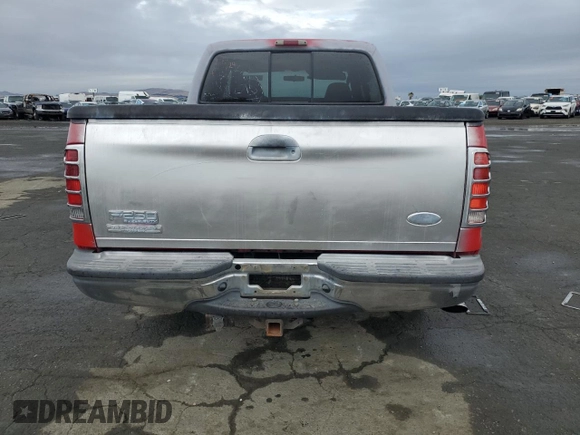 2003 Ford Super Duty F-250 XL with VIN 1FTNW20P03EC34109, listed as a Copart auction lot 81743914 with 202,513 mi miles and Salvage Title. Bid and sale history available at carsss.com. Image 6.