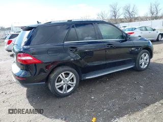 2012 Mercedes-Benz M 350 with VIN 4JGDA5HBXCA083383, listed as a IAAI auction lot 42082010 with Not provided miles and . Bid and sale history available at DreamBid. Image 4.
