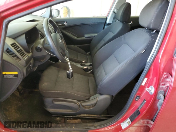 2016 Kia Forte LX z VIN KNAFK4A63G5608426, wystawiony jako Copart lot #52648645 z przebiegiem 105 722 mil mil oraz Czysty tytuł • Clean title. Historia ofert i sprzedaży dostępna na DreamBid. Obrazek 7.
