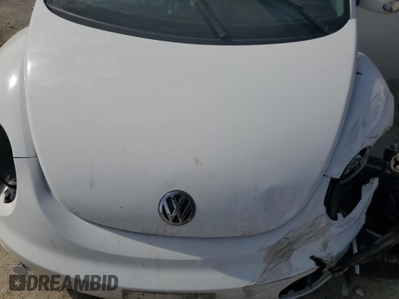 2009 Volkswagen Beetle S with VIN 3VWRF31Y59M403006, listed as a Copart auction lot 49675315 with Not provided miles and Non repairable. Bid and sale history available at DreamBid. Image 12.