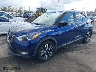2019 Nissan Kicks S with VIN 3N1CP5CU4KL515046, listed as a IAAI auction lot 41573577 with 84,739 mi miles. Bid and sale history available at carsss.com. Image 17.