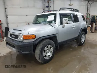 2007 Toyota FJ Cruiser with VIN JTEBU11F470035202, listed as a IAAI auction lot 41972066 with 241,021 mi miles. Bid and sale history available at carsss.com. Image 2.