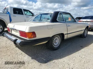 1982 Mercedes-Benz 380 with VIN WDBBA45A6CB012241, listed as a Copart auction lot 74020084 with 122,162 mi miles and Salvage Title. Bid and sale history available at carsss.com. Image 3.