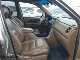 2006 Honda Pilot EX-L with RES with VIN 2HKYF18656H526846, listed as a IAAI auction lot 41737028 with 398,622 mi miles. Bid and sale history available at carsss.com. Image 5.