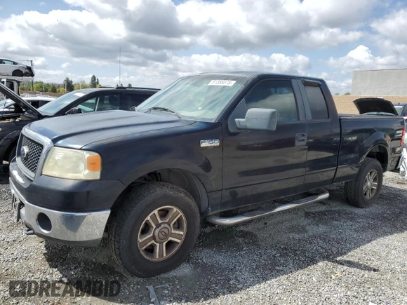 2007 Ford F-150 XLT with VIN 1FTPX14V07NA08070, listed as a Copart auction lot 51388075 with 187,176 mi miles and Clean Title. Bid and sale history available at carsss.com. Image 1.