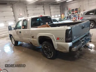 2005 Chevrolet Silverado 1500 Z71 with VIN 1GCEK19B05E163820, listed as a IAAI auction lot 41874394 with Not Provided miles and . Bid and sale history available at DreamBid. Image 3.