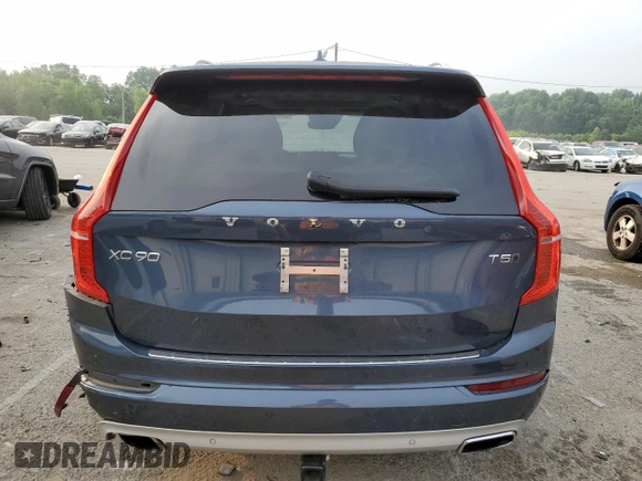 2021 Volvo XC90 Momentum with VIN YV4102PK4M1671000, listed as a Copart auction lot 64137584 with 38,248 mi miles and Salvage Title. Bid and sale history available at carsss.com. Image 6.