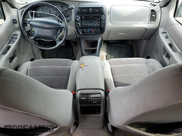 1998 Ford Explorer XL z VIN 1FMZU34E1WUA53077, wystawiony jako Copart lot #51517095 z przebiegiem 216 797 mil mil oraz Czysty tytuł • Clean title. Historia ofert i sprzedaży dostępna na DreamBid. Obrazek 8.