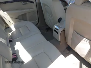 2007 Volvo S80 I6 with VIN YV1AS982671040638, listed as a IAAI auction lot 41998742 with 155,266 mi miles. Bid and sale history available at carsss.com. Image 8.