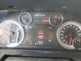 2013 Ram 2500 Laramie z VIN 3C6UR5NL1DG562490, wystawiony jako Copart lot #73021314 z przebiegiem 270 662 mil mil oraz Szkoda całkowita • Salvage title. Historia ofert i sprzedaży dostępna na DreamBid. Obrazek 9.