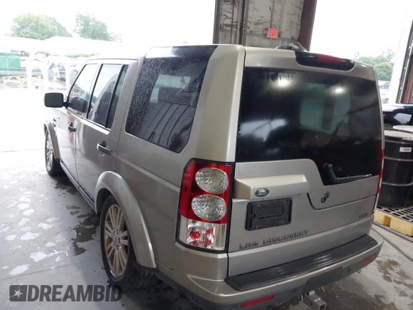 2011 Land Rover LR4 HSE z VIN SALAG2D47BA556482, wystawiony jako IAAI lot #42355286 z przebiegiem 153 692 mil mil oraz . Historia ofert i sprzedaży dostępna na DreamBid. Obrazek 3.