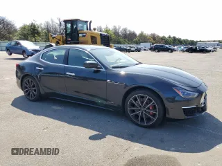2021 Maserati Ghibli S Q4 GranLusso with VIN ZAM57YTL2M1365779, listed as a Copart auction lot 68241794 with 36,699 mi miles and Salvage Title. Bid and sale history available at carsss.com. Image 4.