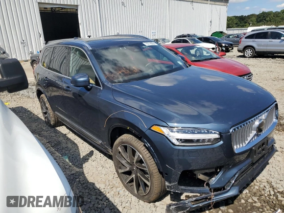2024 Volvo XC90 Ultimate Bright Theme with VIN YV4062PF9R1235148, listed as a Copart auction lot 70778004 with 3,913 mi miles and Salvage Title. Bid and sale history available at carsss.com. Image 4.
