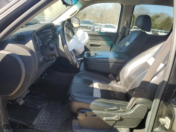 2010 Chevrolet Silverado 1500 LT with VIN 3GCRKSE38AG258831, listed as a Copart auction lot 46121205 with 166,821 mi miles and Salvage Title. Bid and sale history available at carsss.com. Image 7.