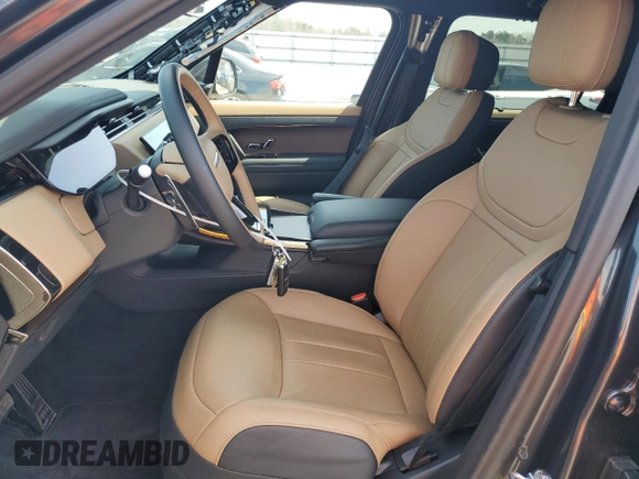 2024 Land Rover Range Rover Sport Dynamic SE with VIN SAL1L9FU2RA411720, listed as a Copart auction lot 50358925 with 10,425 mi miles and Salvage title. Bid and sale history available at DreamBid. Image 7.