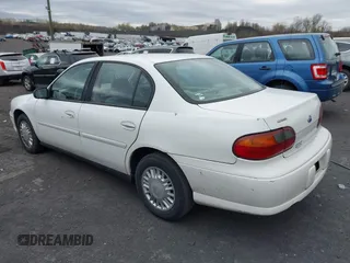 2004 Chevrolet Classic with VIN 1G1ND52F24M564104, listed as a IAAI auction lot 42081525 with 142,182 mi miles. Bid and sale history available at carsss.com. Image 3.