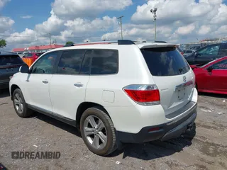 2013 Toyota Highlander Limited z VIN 5TDDK3EH8DS250360, wystawiony jako IAAI lot #42379928 z przebiegiem 112 355 mil mil oraz . Historia ofert i sprzedaży dostępna na DreamBid. Obrazek 14.