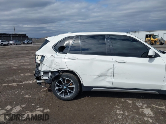 2017 BMW X5 xDrive35i with VIN 5UXKR0C3XH0X82080, listed as a IAAI auction lot 41820700 with 126,235 mi miles. Bid and sale history available at carsss.com. Image 6.